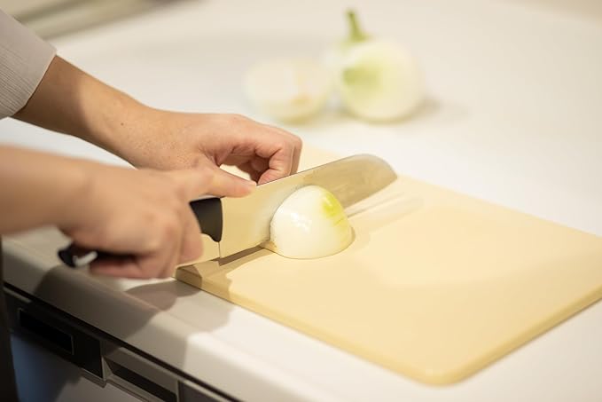 Premium Rubber Cutting Board from CUTORA